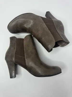 A2 by Aerosoles Brown Ankle Booties Size 8 thumbnail 5