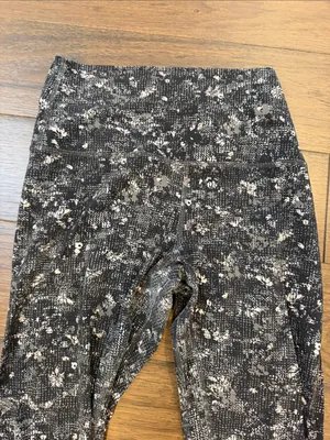 Lululemon Black & White Marbled Leggings Size 6 - 20" - C1-135 thumbnail 3