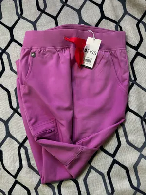 Figs Women’s Zamora Jogger Scrub Pants in Pink Cloud Size XXS/P NWT!!! thumbnail 7