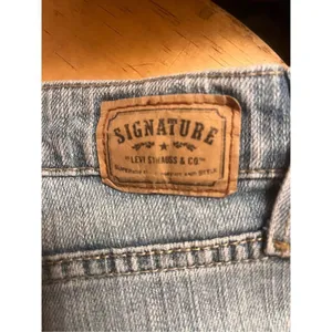 Levi's Signature by Levi Strauss & Co. Low Rise Bootcut Jeans Women's 10 Short Blue (13 thumbnail 5