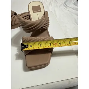 Dolce Vita Sandals Womens 7 Shoes Beige 4” Block Heels Slip On New Rubber Sole thumbnail 8