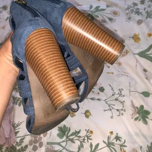 Parker & Sky Heels thumbnail 5