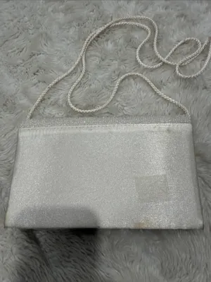 Vintage Stephanie Beaded Cream Evening Clutch with Pearl Scallop Accent thumbnail 3