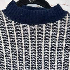BDG Sweater Womens Small Blue White Long Sleeve Crewneck Crop Top Striped thumbnail 2
