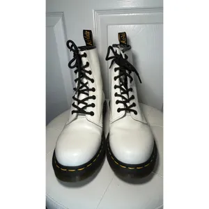 Dr. Martens 1460 Combat‎ Boot 8 White Smooth Leather Lace Up Yellow Stitching thumbnail 2