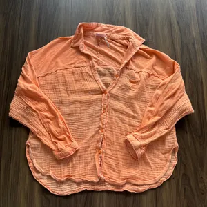 Urban Outfitters Top thumbnail 2