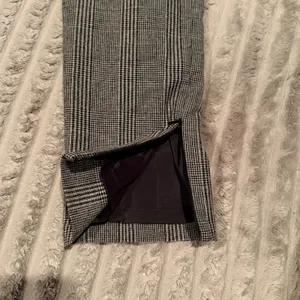 Banana Republic Glen Plaid Wool Blend‎ Ankle Zipper Trousers Black White 0 thumbnail 8