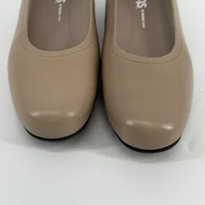 SAS Nude Leather Comfort Pumps Low Heel‎ USA Made 6.5 M Classic Work thumbnail 3