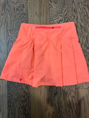 Amazon Women’s Coral Athletic skirt /like new condition. • thumbnail 2