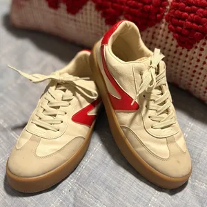 Dolce Vita Cream Sneakers with Red Accent and Gum Sole thumbnail 1