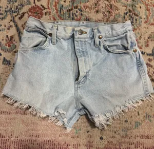 Wrangler Vintage light wash shorts thumbnail 1