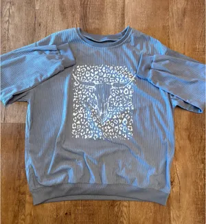 Shein Sweatshirt thumbnail 1