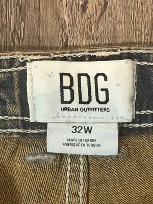 NWT Urban Outfitters Wide-Leg Jeans in Dark Wash with Tan Inset thumbnail 10
