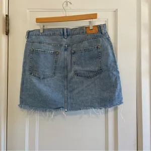 Everlane Denim Reconstructed mini skirt- read description thumbnail 4