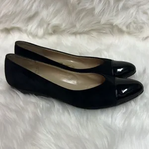 Salvatore Ferragamo Black Leather Patent Cap Toe Low Wedge Size 6.5aa B-24‎ thumbnail 4