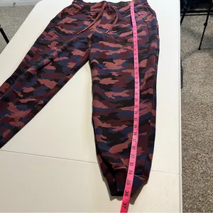 Lululemon Scuba High-Rise Jogger Heritage 365 Camo Smoky Red Night Sea Multi thumbnail 11