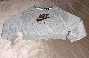 Nike Cropped Sweatshirt thumbnail 1