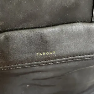 Targus 15" Newport Convertible‎ 2-in-1 Backpack thumbnail 2