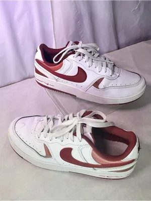 Nike Women’s White & Burgundy Low-Top Sneakers thumbnail 2