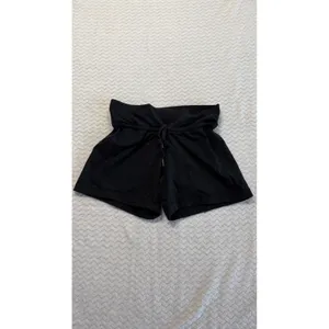 Lululemon Black Fold Over Waist Drawstring Athletic Shorts Size 4 thumbnail 2