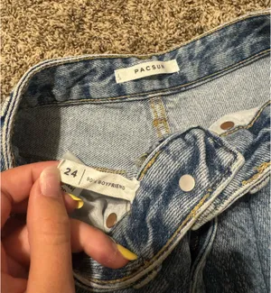 PacSun 90s Boyfriend Jeans thumbnail 4