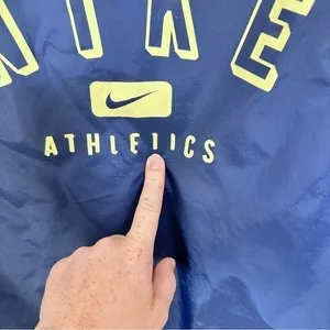 Nike 90s Streetwear‎ Vintage Navy Blue and Yellow Logo Windbreaker Womens Size M thumbnail 10
