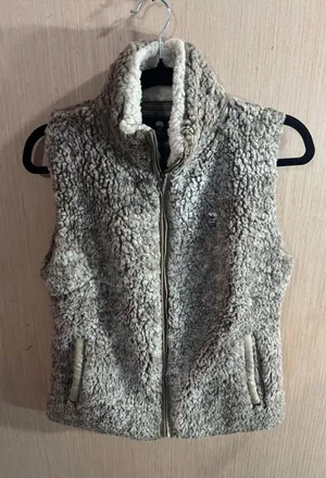 Southern Shirt Cozy Sherpa Zip Vest in Light Taupe NWT Size Small thumbnail 1