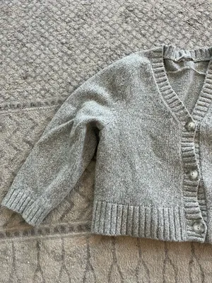 Abercrombie Gray Sweater thumbnail 2