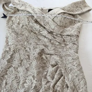 Alex Evenings Ivory Beige Glitter Lace Off Shoulder Formal‎ Maxi Dress Size 10 thumbnail 9