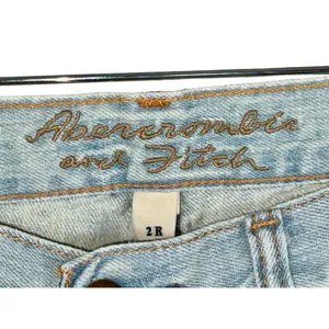 Abercrombie & Fitch Blue Denim Light Wash Low Rise Bootcut Jeans Womens Size 2 R thumbnail 3