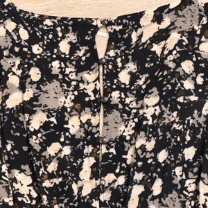 Free People All The‎ Right Ruffles Black Raven Floral Shorts Romper XS XSmall thumbnail 6