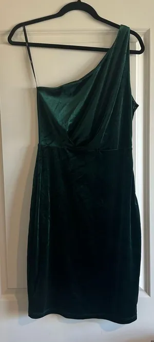 Lulu's Deep Green One-Shoulder Dress thumbnail 1