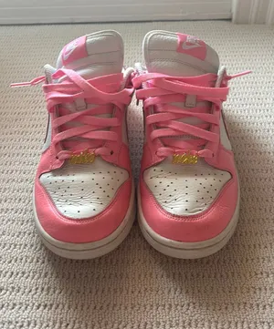 Pink Nike Jordan Air thumbnail 1