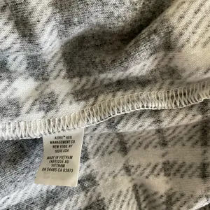 Aerie Snowed In Fleece Jogger Grey‎ Plaid Lounge Pants Size Medium thumbnail 3