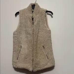 Love Tree beige Sherpa full zip cozy comfy Vest thumbnail 6