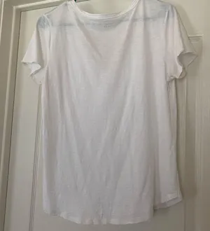 Abercrombie & Fitch Soft AF Essential V-neck tee thumbnail 4