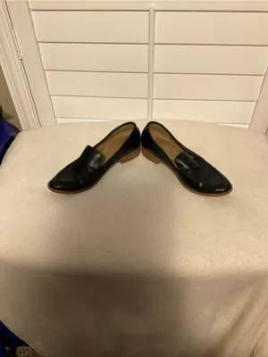 Classic Black Leather Women's Slip-On Loafers thumbnail 5