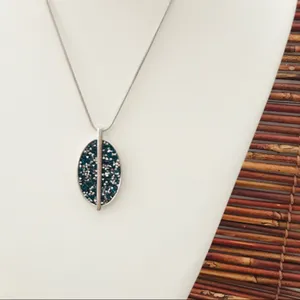 Kenneth Cole Silver Tone Necklace thumbnail 2