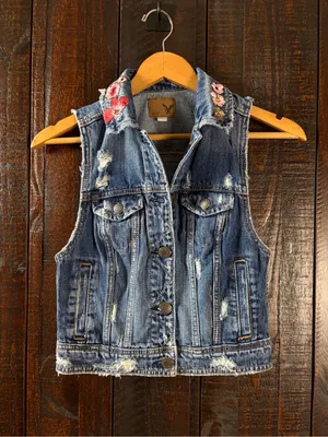 American Eagle Floral Embroidered Distressed Denim Vest XS thumbnail 2