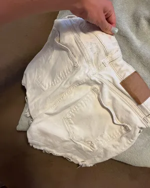 H&M shorts thumbnail 3