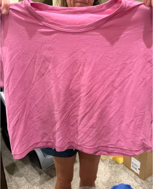 Lululemon cropped shirt thumbnail 1