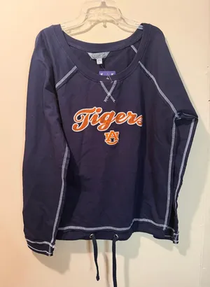 Auburn Tigers Navy Long-Sleeve Raw Hem Sweatshirt Womens Large NWT thumbnail 1