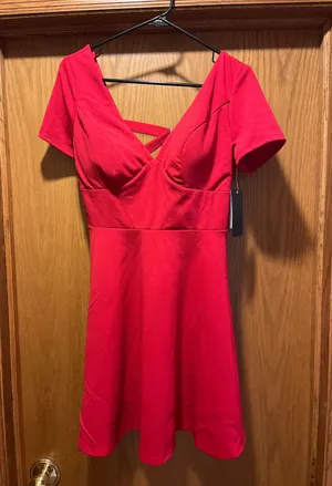 Homecoming Dresses thumbnail 1