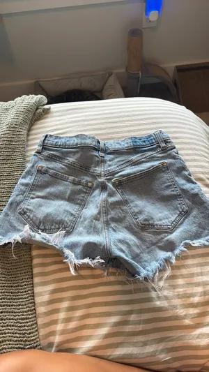 Abercrombie Mom High-Rise Shorts Curve Love thumbnail 2