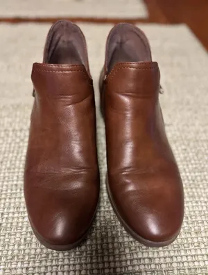 Royu Sophia Women's‎ Booties with Block Heel, Size 7m Brown with Side Zippers thumbnail 1