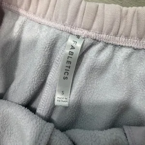 Fabletics Fleece Sweat Shorts Small Light Pink Elastic Waist Pockets Lounge thumbnail 2