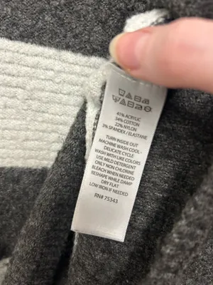 Kaisely Sweater thumbnail 3
