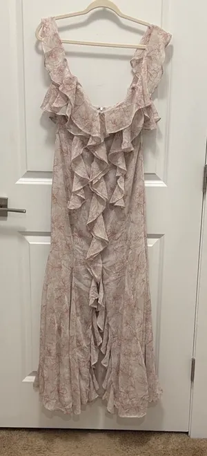 NWT Storia ruffle maxi dress featuring a floral print. Floral Ruffle Dress thumbnail 1