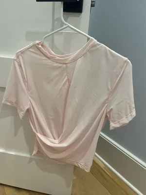 Reversible Lululemon Mesh Lightweight Yoga T-Shirt thumbnail 1