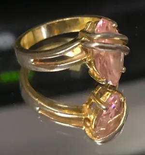 Gold Ring with Pink Stone Sz 8 thumbnail 1